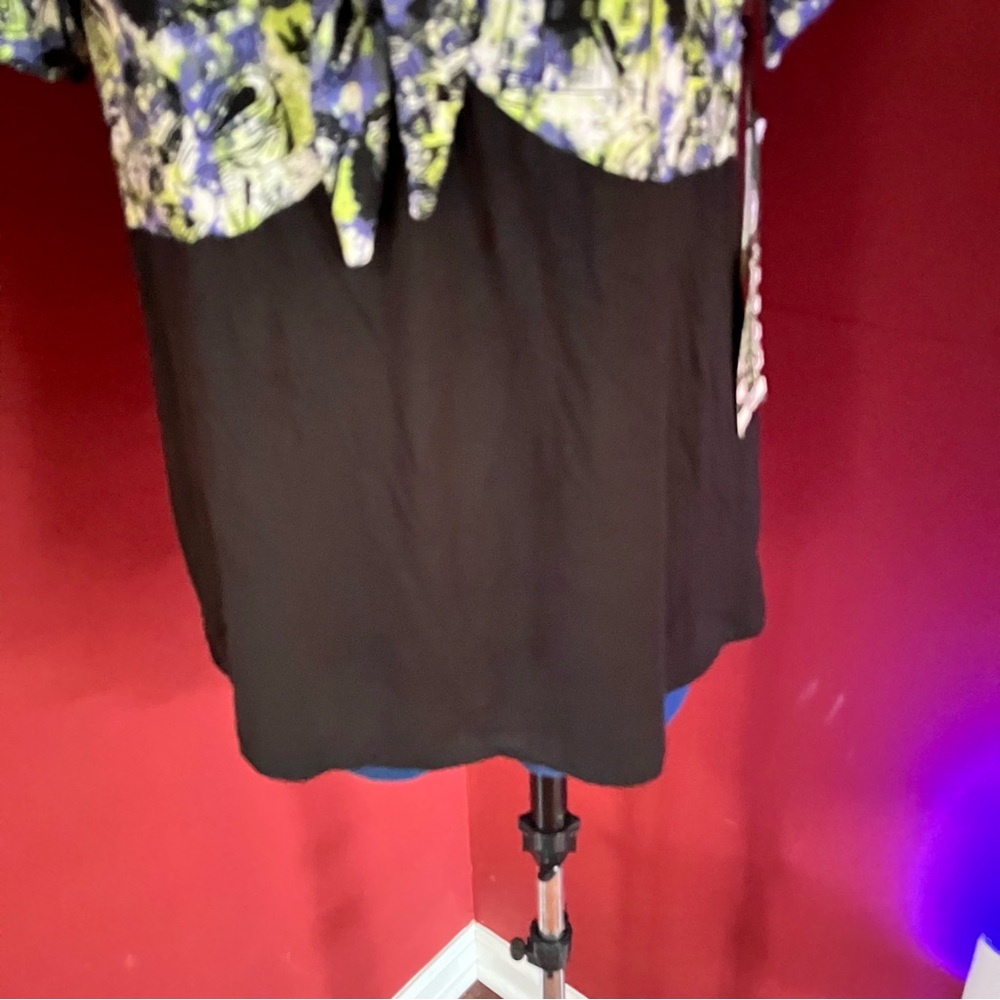 NWT Torrid “BeetleJuice” Mansion Top - Picture 8 of 15